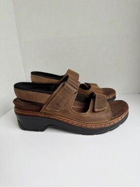 Klogs Leather Sandal Clogs Brown Adjustable Straps Slip Resistant Size 9